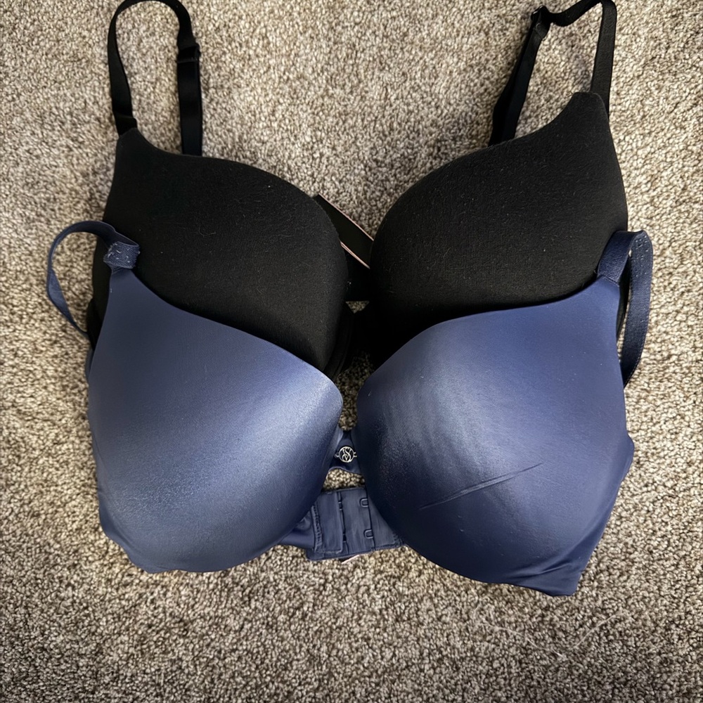 Victoria Secret Very Sexy push up bras